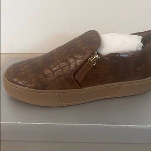 Brown Casual Flats with Side Zipper